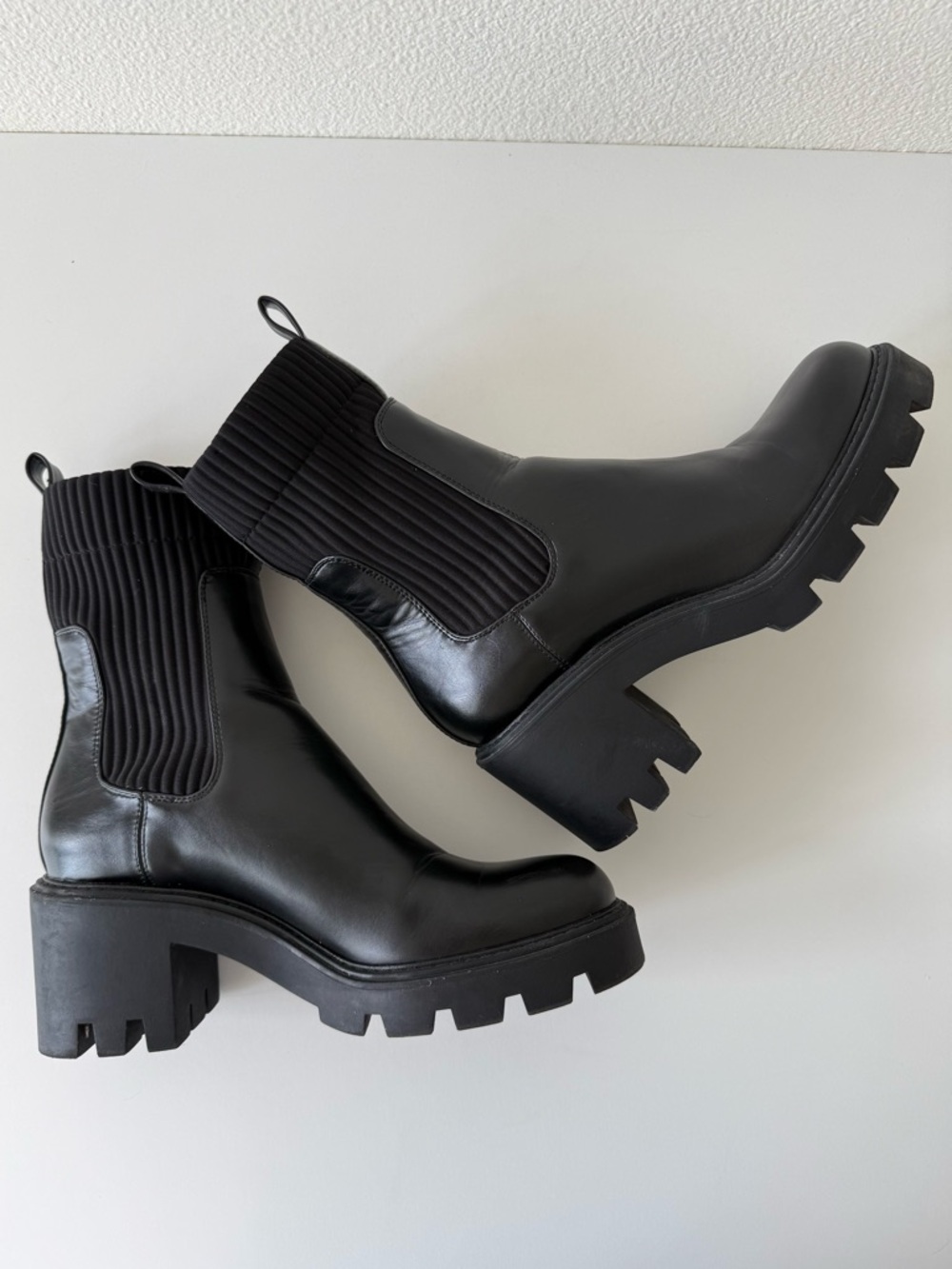 ZARA Black Ribbed Knit Sock Ankle Boots Chunky Lug Sole Platform Heel Size 40